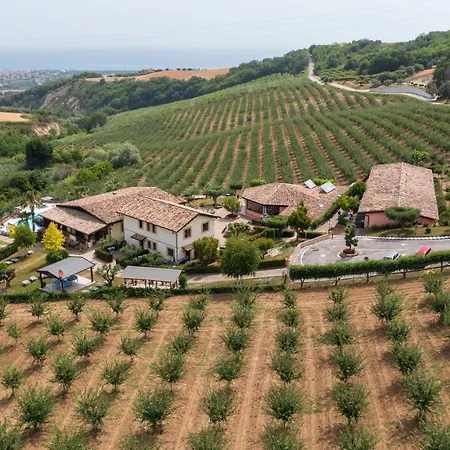 Il Cascinale * קולונלה