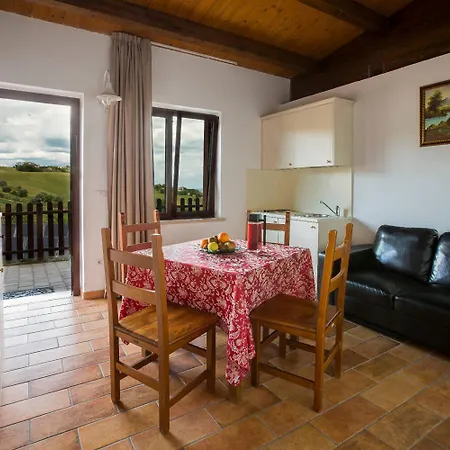 Il Cascinale * Колоннелла