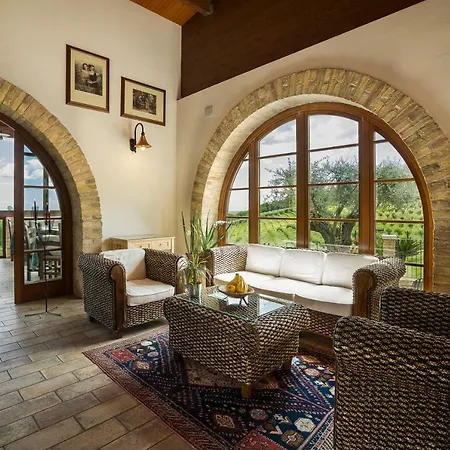 Il Cascinale Фермерский дом